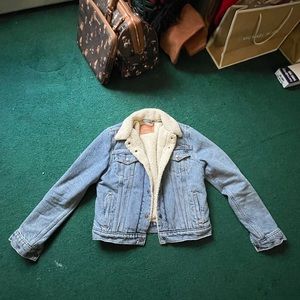 Levi’s
Original Sherpa Trucker Jacket